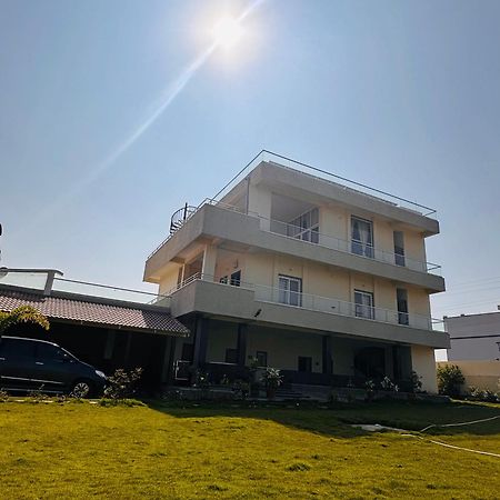 Pn Farm Villa ไฮเดอราบัด ภายนอก รูปภาพ